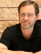 Yakir Paz